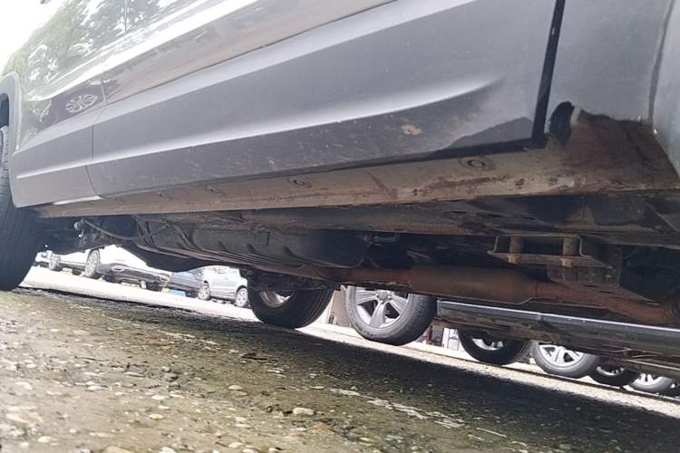 Used Wuling Hongguang S3 2019 1.5L Manual Comfort Model China VI Standard Right Side Sill
