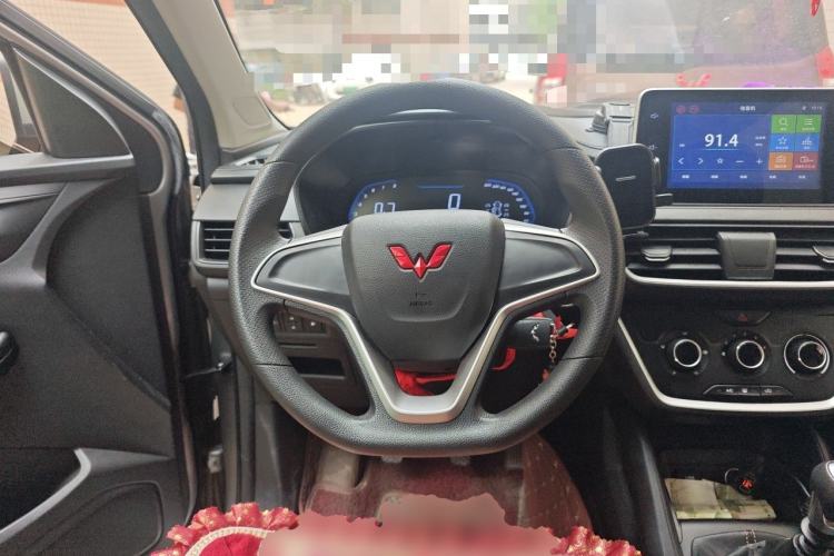 Used Wuling Hongguang S3 2019 1.5L Manual Comfort Model China VI Standard Steering Wheel