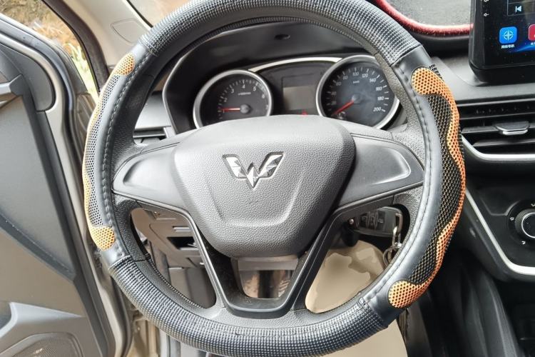 Used Wuling Hongguang S3 2019 1.5L Manual Standard Version China VI Standard Steering Wheel