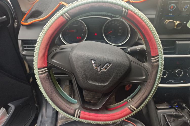 Used Wuling Hongguang S3 2019 1.5L Manual Standard Version China VI Standard Steering Wheel