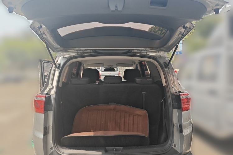 Used Wuling Hongguang S3 2019 1.5L Manual Standard Version China VI Standard Trunk