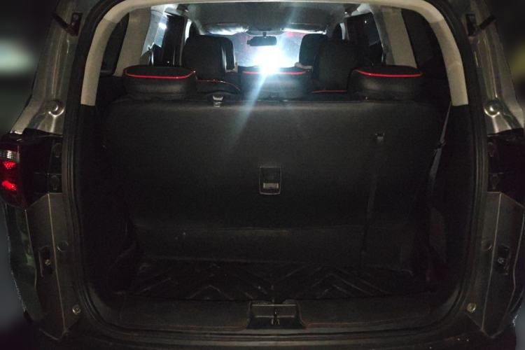 Used Wuling Hongguang S3 2019 1.5L Manual Standard Version China VI Standard Trunk