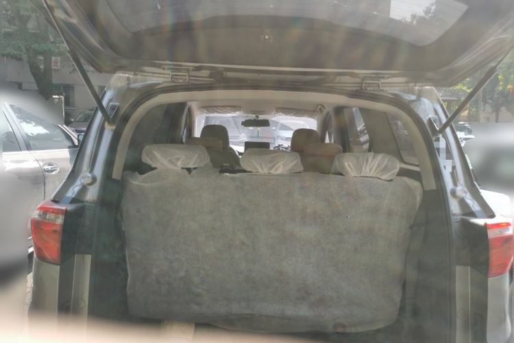 Used Wuling Hongguang S3 2019 1.5L Manual Comfort Model China VI Standard Trunk