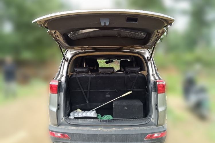 Used Wuling Hongguang S3 2019 1.5L Manual Standard Version China VI Standard Trunk