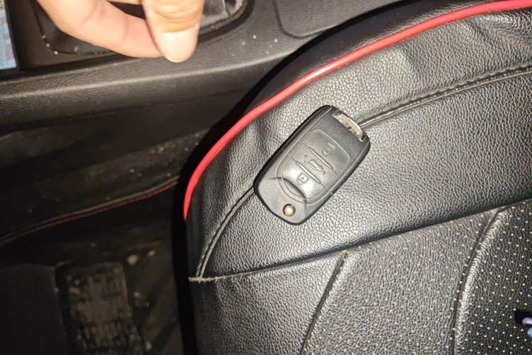 Used Wuling Hongguang S3 2019 1.5L Manual Standard Version China VI Standard Vehicle Key