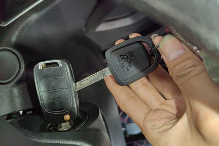 Used Wuling Hongguang S3 2019 1.5L Manual Standard Version China VI Standard Vehicle Key