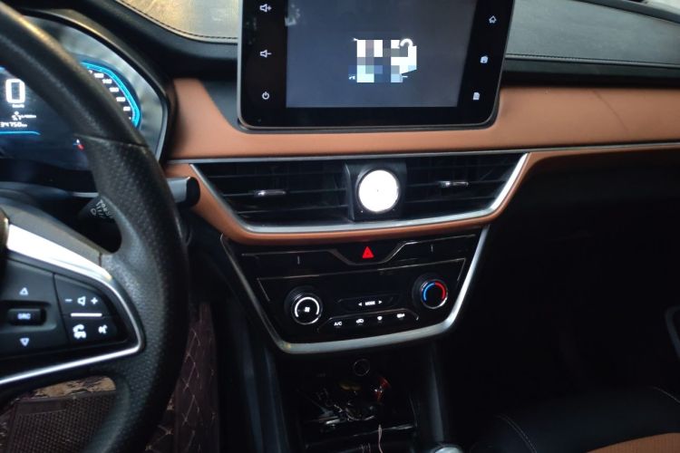 Used Wuling Hongguang S3 2019 1.5L Manual Luxury Model China VI Standard Audio And AC Panel