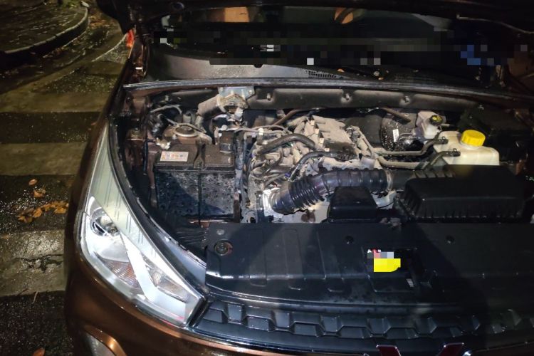 Used Wuling Hongguang S3 2019 1.5L Manual Luxury Model China VI Standard Engine Bay Right