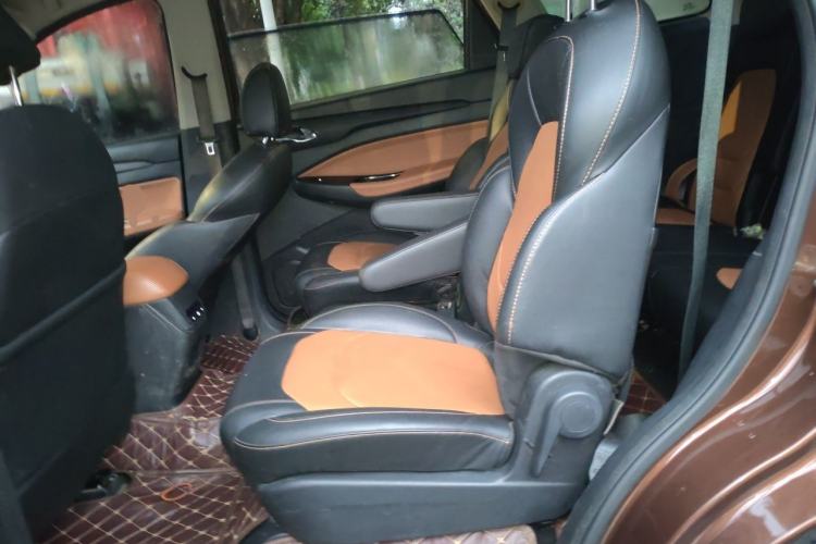 Used Wuling Hongguang S3 2019 1.5L Manual Luxury Model China VI Standard Left Rear Seat