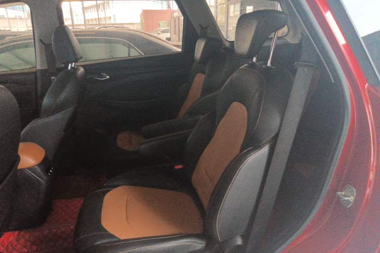 Used Wuling Hongguang S3 2019 1.5L Manual Comfort Model China VI Standard Left Rear Seat