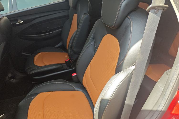 Used Wuling Hongguang S3 2019 Automatic Clutch Version 1.5L Manual Comfort Model China V Standard Left Rear Seat