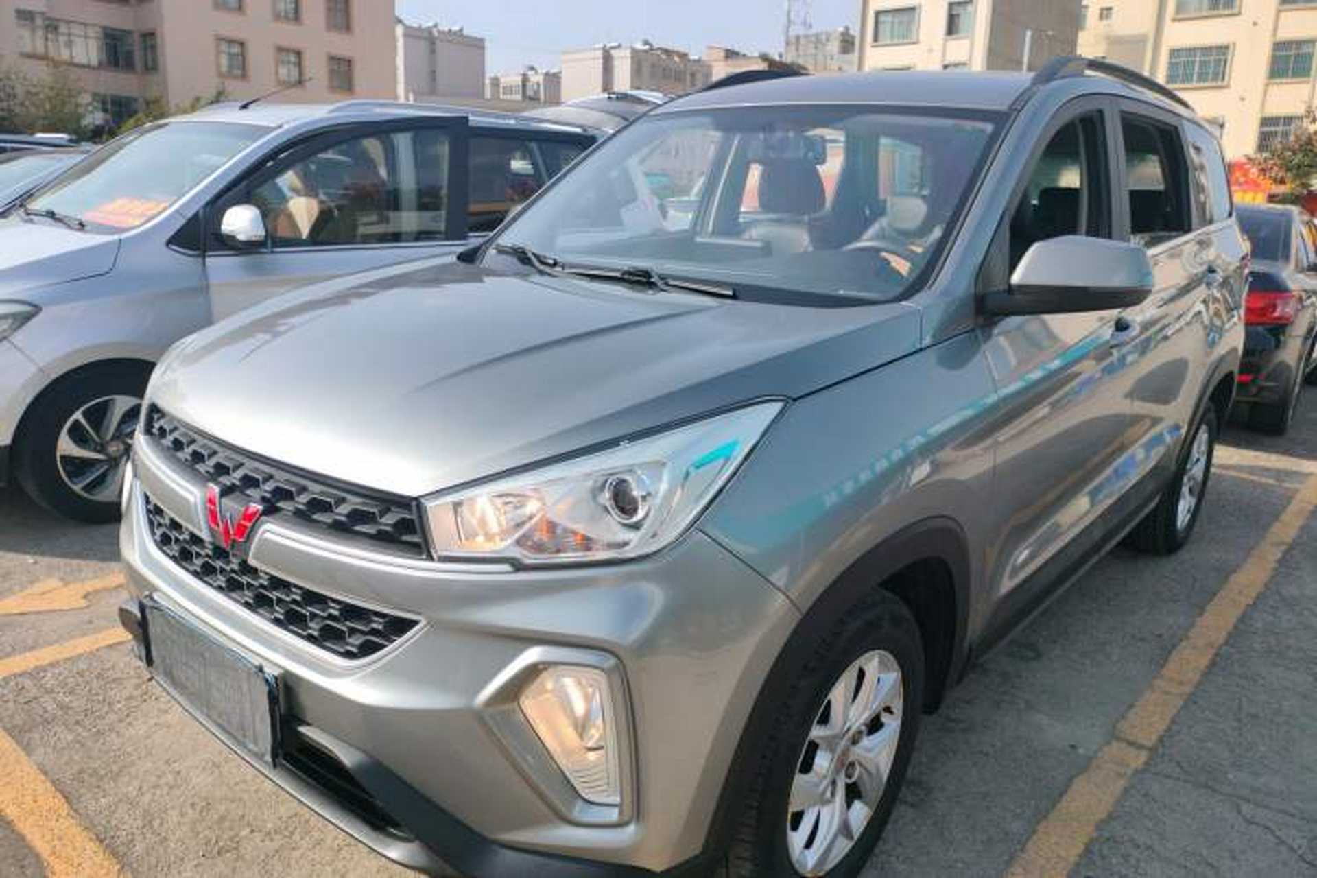 Used Wuling Hongguang S3 2019 1.5L Manual Comfort Model China VI Standard Front Left 45 Deg
