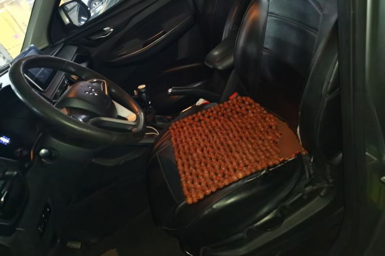 Used Wuling Hongguang S3 2019 1.5T Manual Comfort Edition China VI Standard Left Front Seat