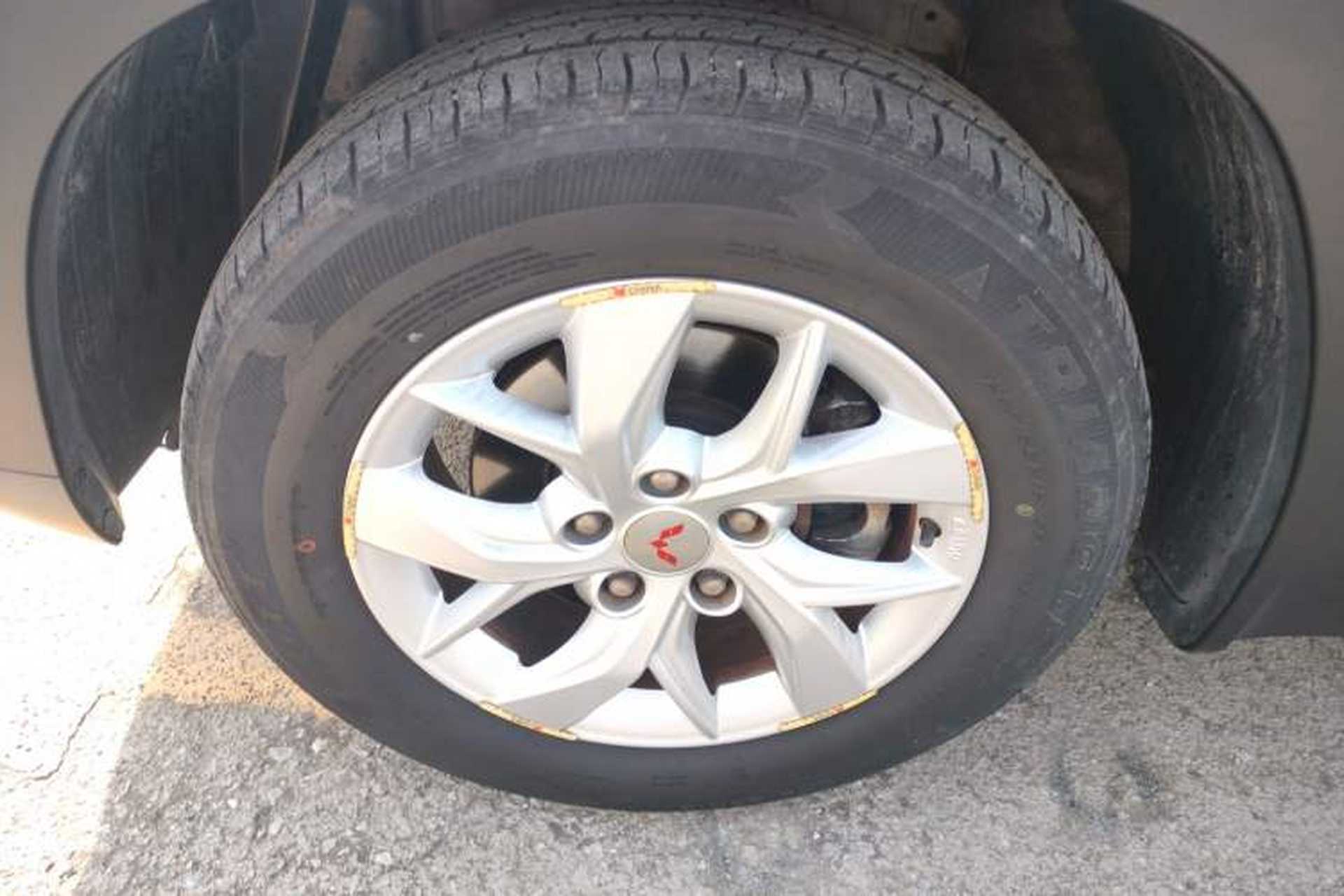 Used Wuling Hongguang S3 2019 1.5L Manual Comfort Model China VI Standard Left Front Wheel Hub