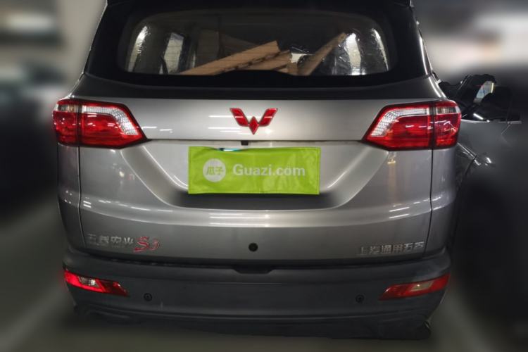 Used Wuling Hongguang S3 2019 1.5T Manual Comfort Edition China VI Standard Rear
