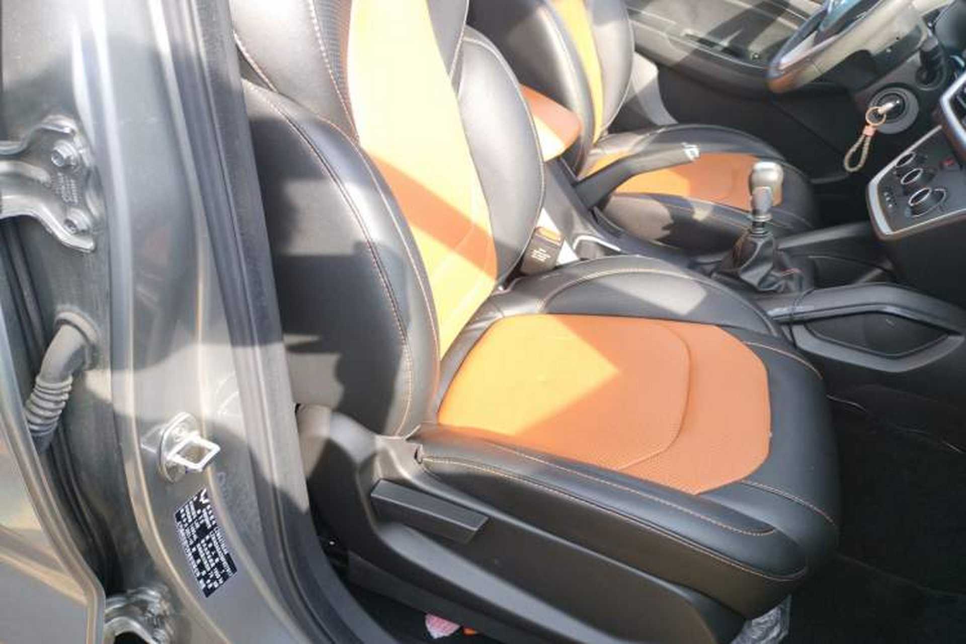 Used Wuling Hongguang S3 2019 1.5L Manual Comfort Model China VI Standard Right Front Seat