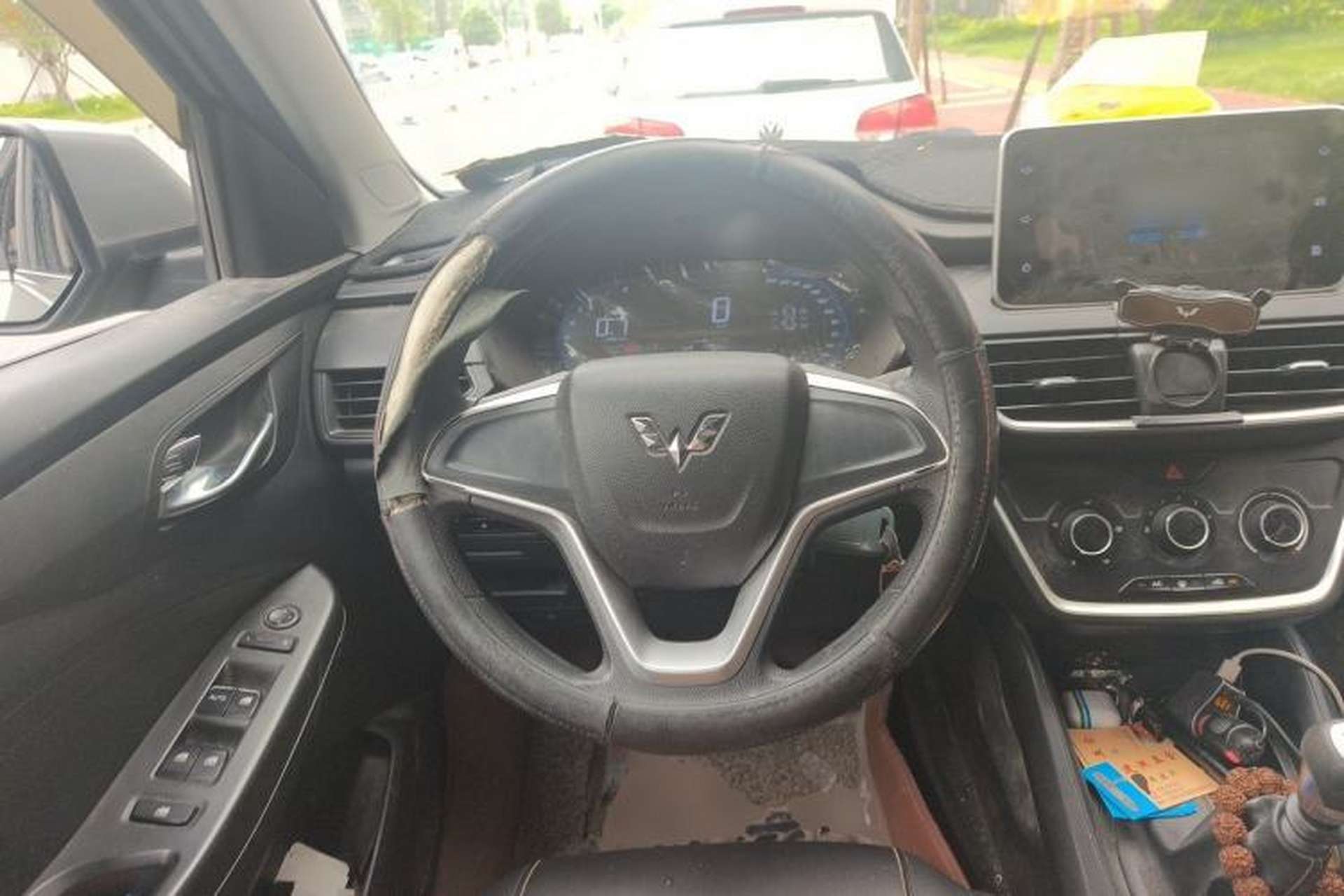 Used Wuling Hongguang S3 2019 1.5L Manual Comfort Model China VI Standard Steering Wheel