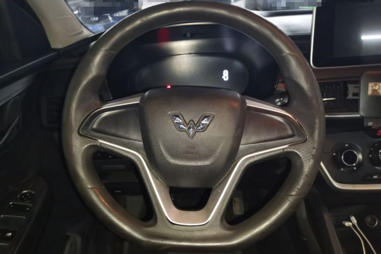 Used Wuling Hongguang S3 2019 1.5T Manual Comfort Edition China VI Standard Steering Wheel