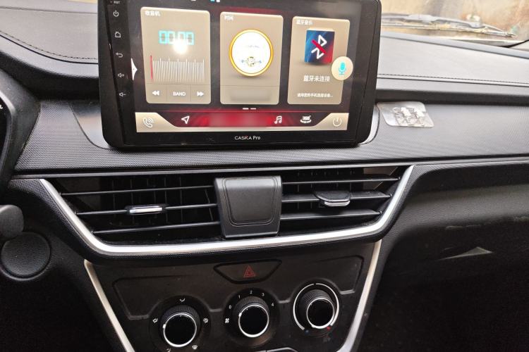 Used Wuling Hongguang S3 2019 1.5L Manual Standard Version China VI Standard Audio And AC Panel