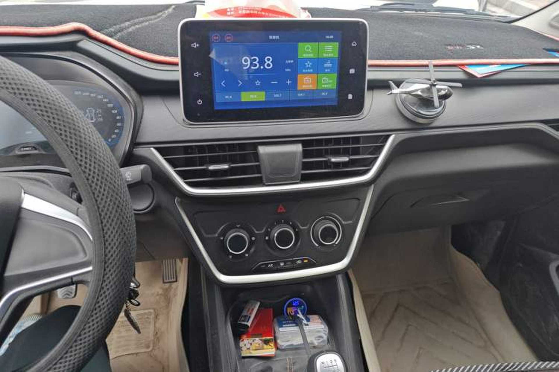 Used Wuling Hongguang S3 2019 1.5L Manual Comfort Model China VI Standard Audio And AC Panel