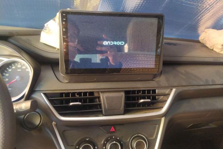 Used Wuling Hongguang S3 2019 1.5L Manual Standard Version China VI Standard Audio And AC Panel