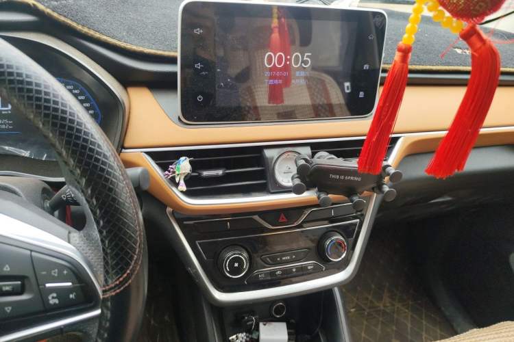Used Wuling Hongguang S3 2019 1.5L Manual Luxury Model China VI Standard Audio And AC Panel