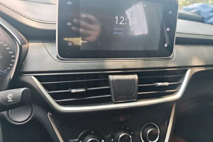 Used Wuling Hongguang S3 2019 1.5L Manual Luxury Model China VI Standard Audio And AC Panel