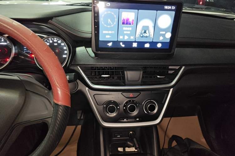 Used Wuling Hongguang S3 2019 1.5L Manual Standard Version China VI Standard Audio And AC Panel
