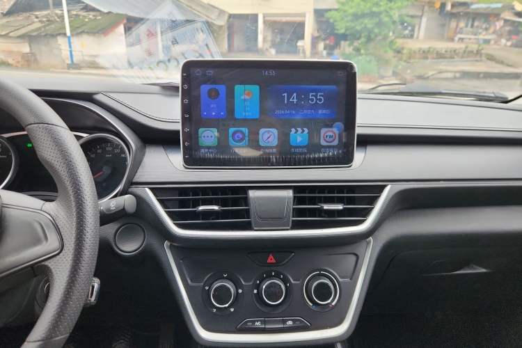 Used Wuling Hongguang S3 2019 1.5L Manual Standard Version China VI Standard Audio And AC Panel