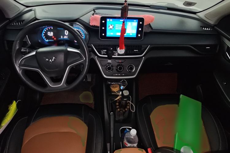 Used Wuling Hongguang S3 2019 1.5T Manual Comfort Edition China VI Standard Center Console