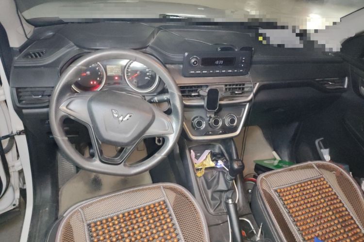 Used Wuling Hongguang S3 2019 1.5L Manual Standard Version China VI Standard Center Console