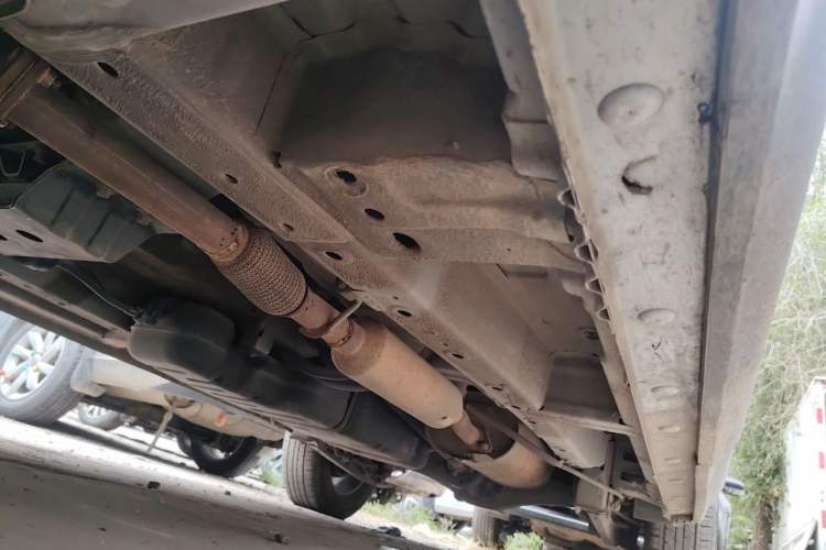 Used Wuling Hongguang S3 2019 1.5L Manual Standard Version China VI Standard Chassis Front Left