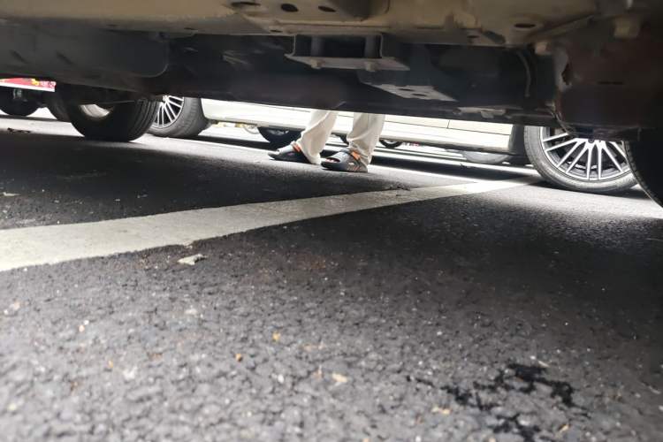Used Wuling Hongguang S3 2019 1.5L Manual Standard Version China VI Standard Chassis Front Right
