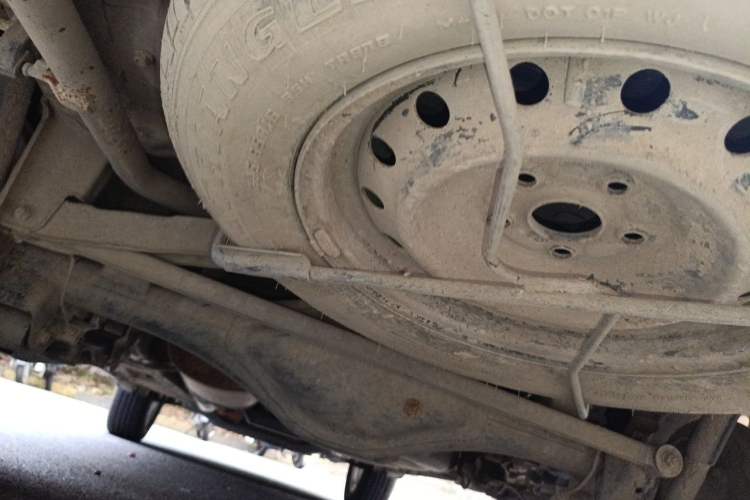 Used Wuling Hongguang S3 2019 1.5L Manual Standard Version China VI Standard Chassis Rear