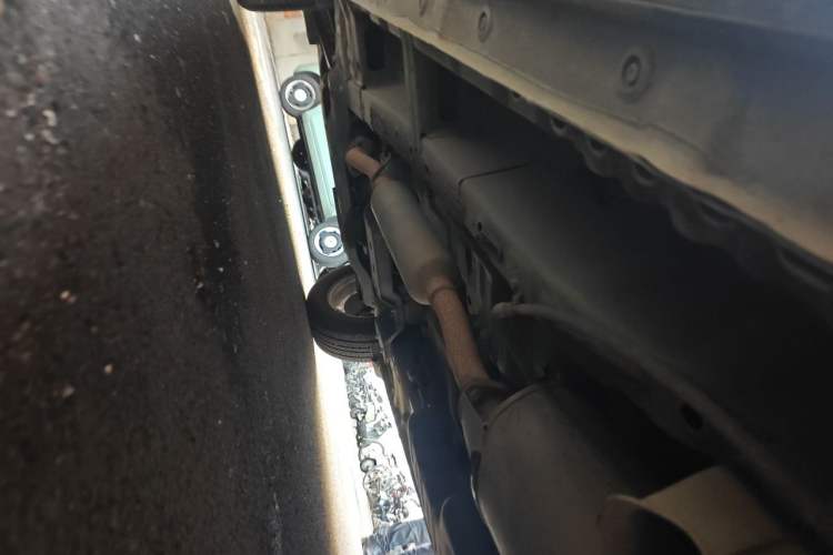 Used Wuling Hongguang S3 2019 1.5L Manual Standard Version China VI Standard Chassis Rear Left