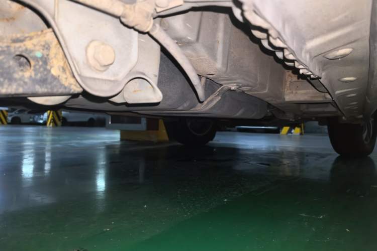 Used Wuling Hongguang S3 2019 1.5L Manual Comfort Model China VI Standard Chassis Rear Right