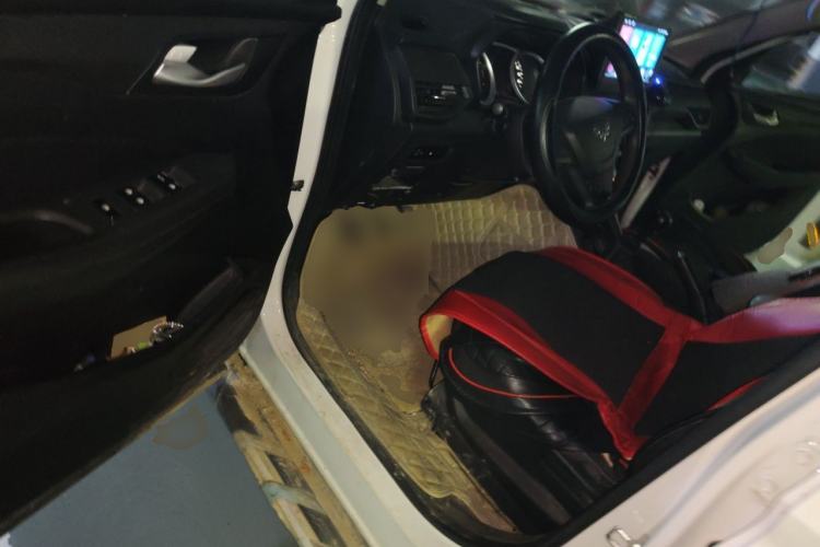 Used Wuling Hongguang S3 2019 1.5L Manual Standard Version China VI Standard Driver Seat