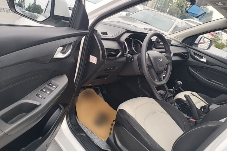 Used Wuling Hongguang S3 2019 1.5L Manual Standard Version China VI Standard Driver Seat