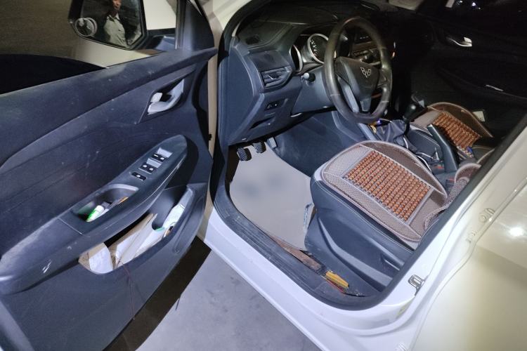 Used Wuling Hongguang S3 2019 1.5L Manual Standard Version China VI Standard Driver Seat