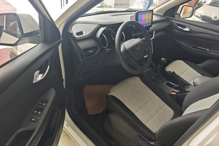 Used Wuling Hongguang S3 2019 1.5L Manual Standard Version China VI Standard Driver Seat