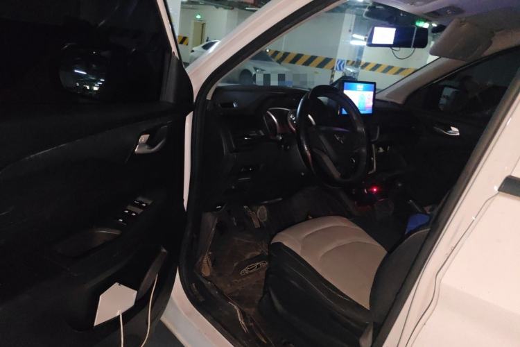 Used Wuling Hongguang S3 2019 1.5L Manual Standard Version China VI Standard Driver Seat