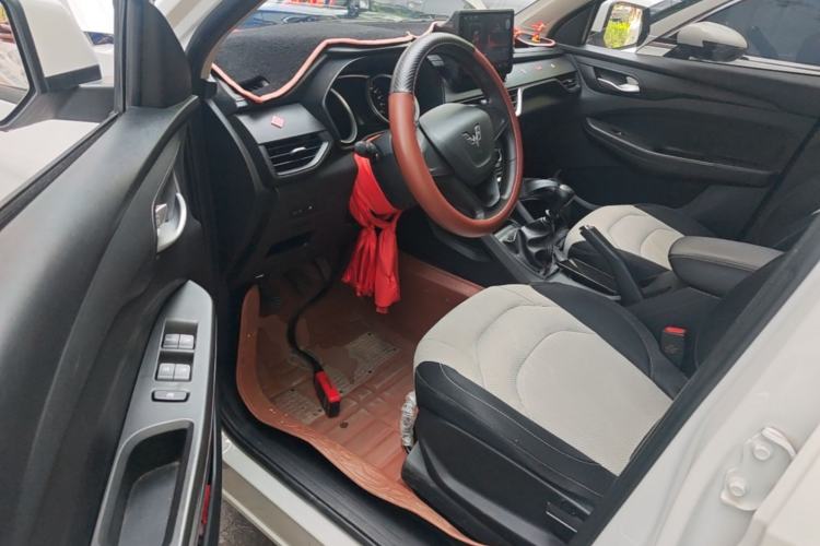 Used Wuling Hongguang S3 2019 1.5L Manual Standard Version China VI Standard Driver Seat