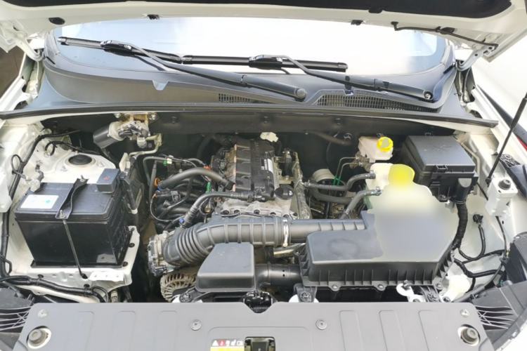Used Wuling Hongguang S3 2019 1.5L Manual Comfort Model China VI Standard Engine Bay