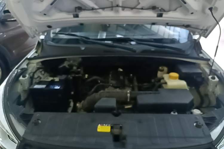 Used Wuling Hongguang S3 2019 1.5L Manual Standard Version China VI Standard Engine Bay