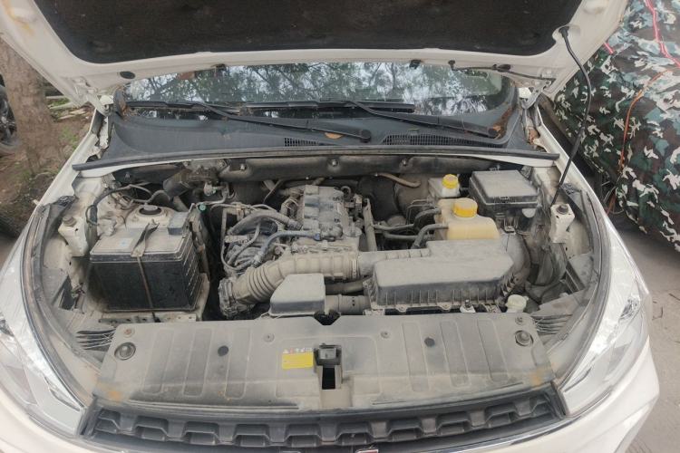 Used Wuling Hongguang S3 2019 1.5L Manual Luxury Model China VI Standard Engine Bay