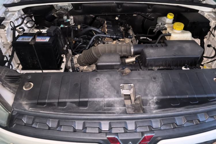 Used Wuling Hongguang S3 2019 1.5L Manual Comfort Model China VI Standard Engine Bay