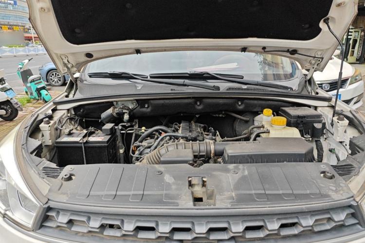Used Wuling Hongguang S3 2019 1.5L Manual Comfort Model China VI Standard Engine Bay