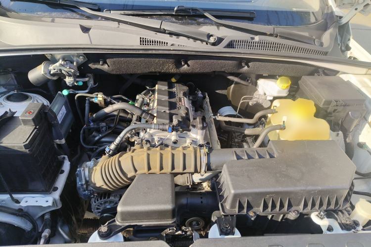 Used Wuling Hongguang S3 2019 1.5L Manual Standard Version China VI Standard Engine Bay