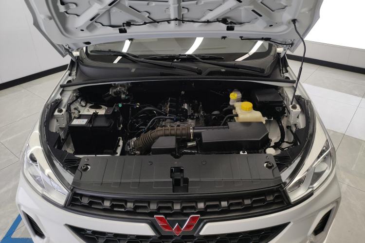 Used Wuling Hongguang S3 2019 1.5L Manual Standard Version China VI Standard Engine Bay