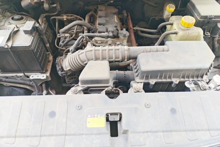 Used Wuling Hongguang S3 2019 1.5L Manual Comfort Model China VI Standard Engine Bay